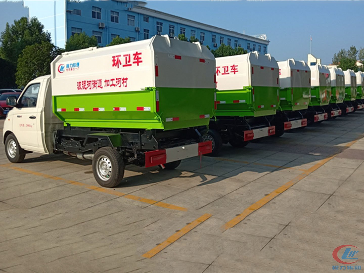 平博pinnacle体育平台集团国六福田挂桶垃圾车批量发车