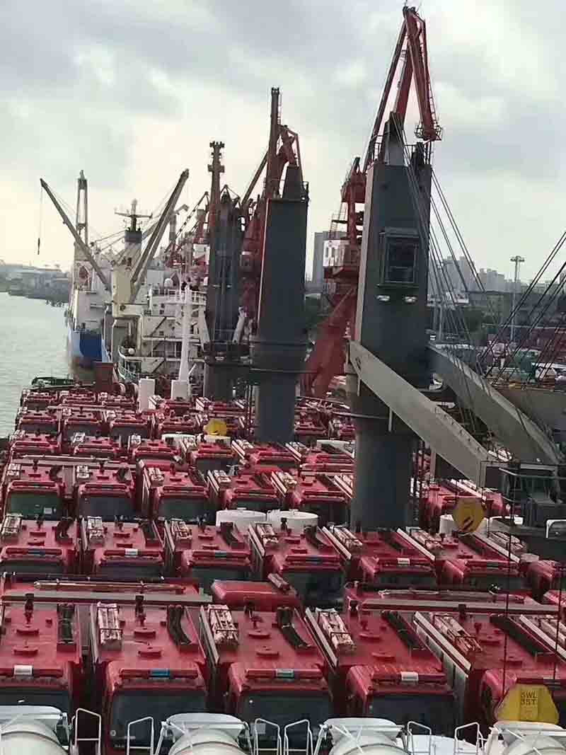 平博pinnacle体育平台消防车出口案例展示