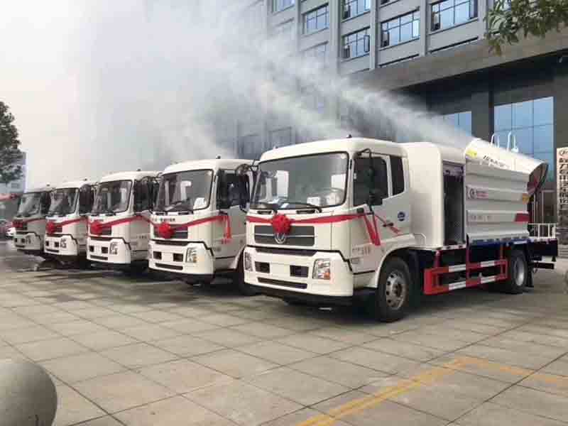 平博pinnacle体育平台抑尘车批量展示图片