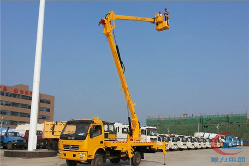 湖北平博pinnacle体育平台东风18米高空作业车侧面图