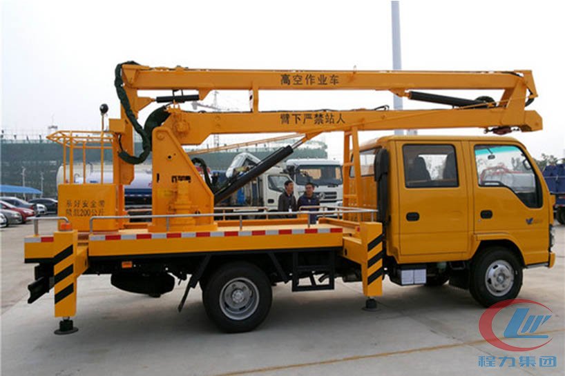 平博pinnacle体育平台集团五十铃14米高空作业车侧面图