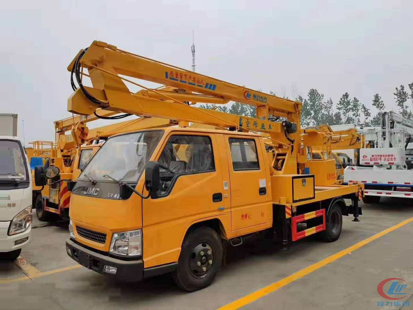 湖北平博pinnacle体育平台江铃蓝牌高空作业车