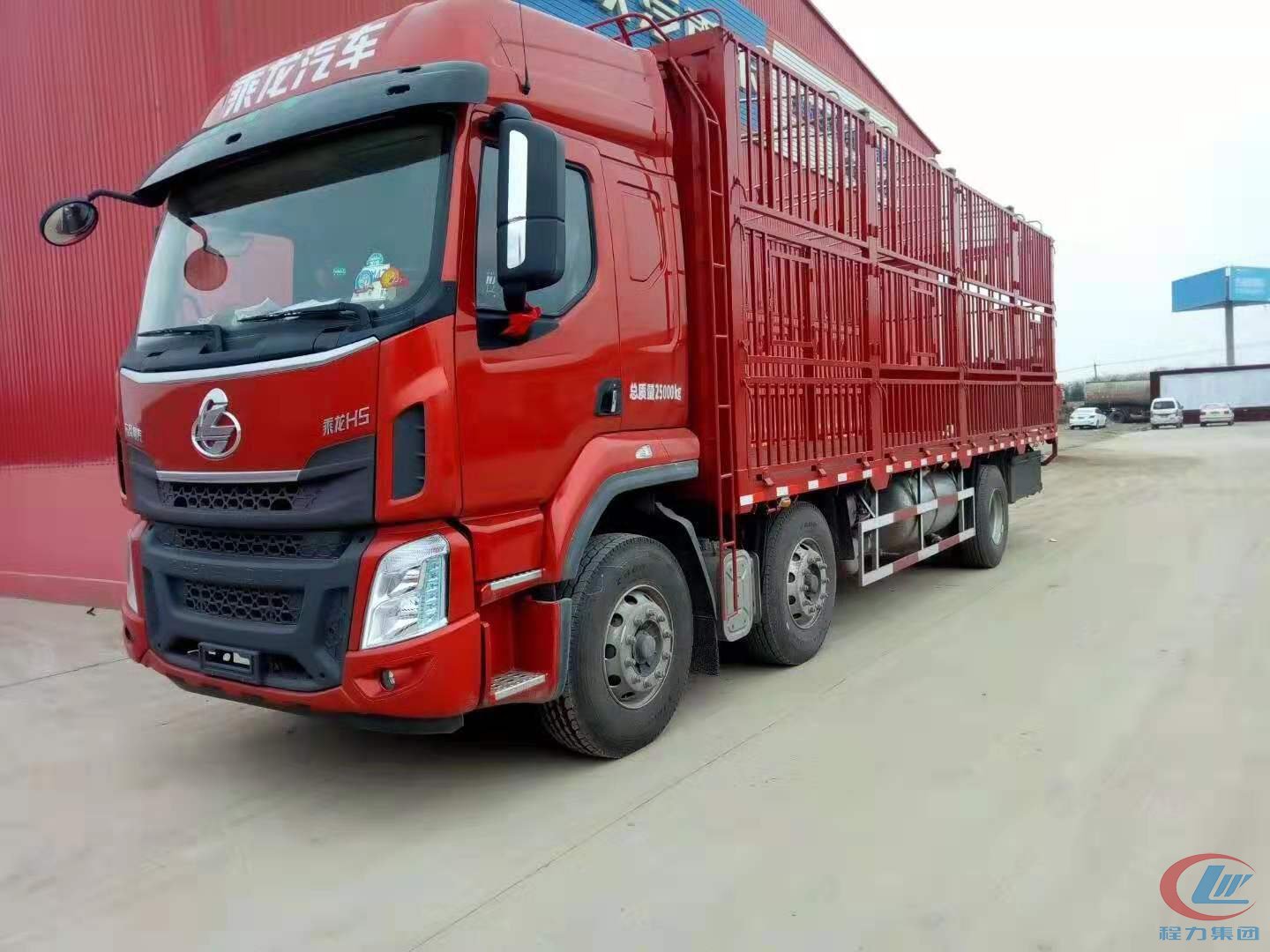 平博pinnacle体育平台东风乘龙H5仓栏式运猪车